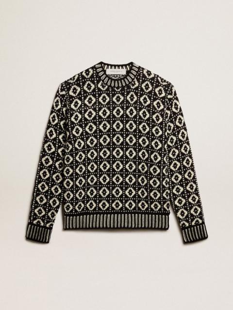 Round-neck sweater with geometric pattern in vintage white and black