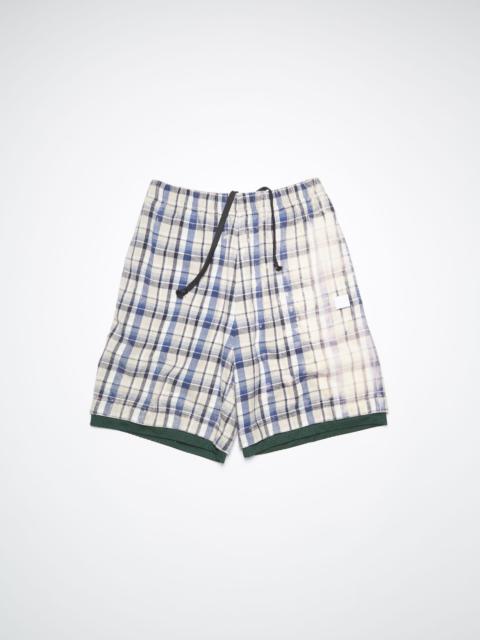 Acne Studios Flannel shorts - Oat beige/blue