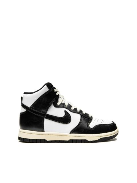 Dunk High "Vintage Black" sneakers