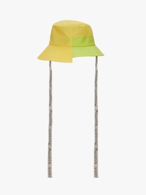 JW Anderson ASYMMETRIC COLOURBLOCK BUCKET HAT