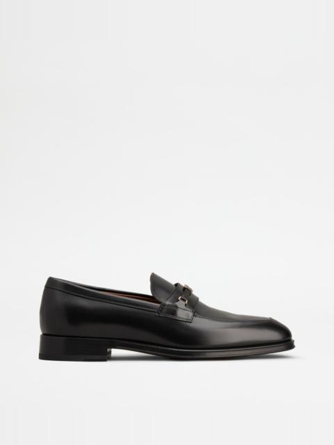 Tod's LOAFERS IN LEATHER - BLACK