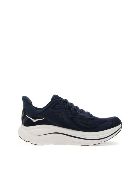 Clifton 10 sneakers