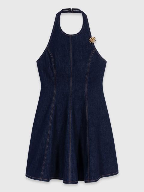 maje Short denim dress with brooch