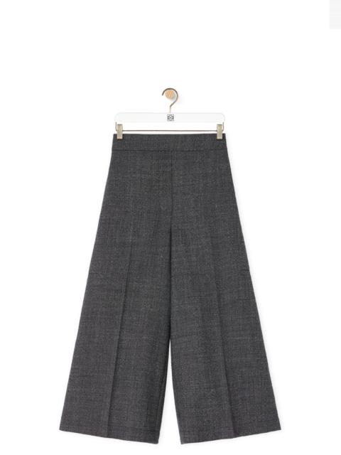Cropped trousers in wool