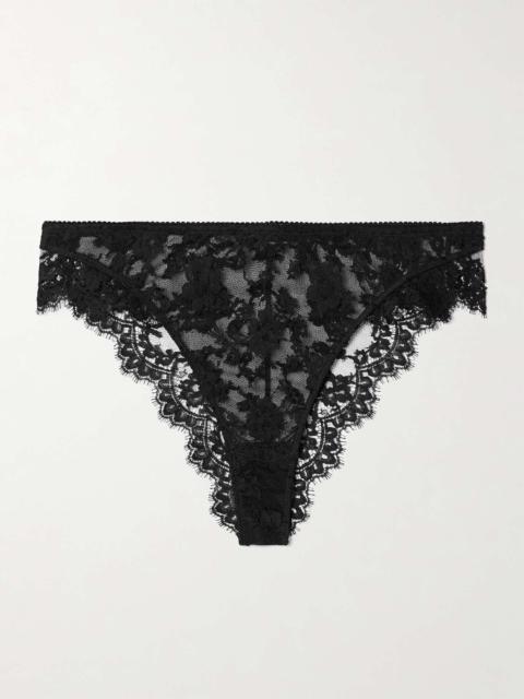 Scalloped lace briefs