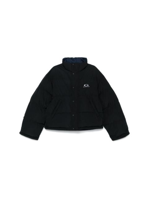 logo-embroidered puffer jacket