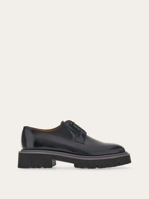 FERRAGAMO DERBY WITH SQUARED TOE