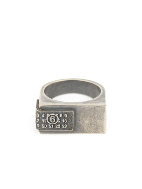 numbers-motif ring