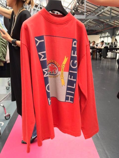 VETEMENTS Vetements 2018 Red Tommy Hilfiger Edition Sweater