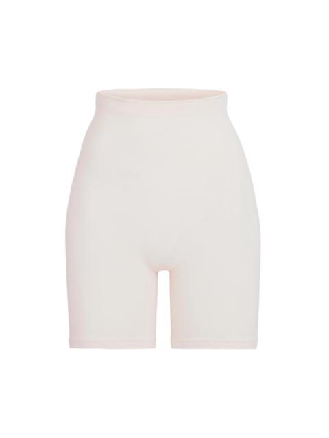 SKIMS Women's Seamless Sculpt Mid-Thigh Short - Sand