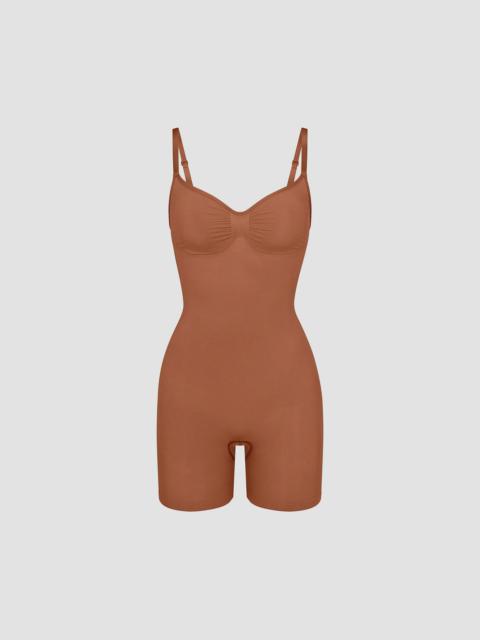 SKIMS Women's Seamless Sculpt Mid Thigh Bodysuit - Bronze