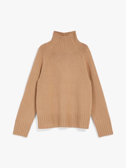 MANTOVA Wool and cashmere polo-neck sweater