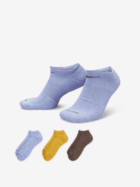 Nike Nike Everyday Plus Cushion Training No-Show Socks (3 Pairs)
