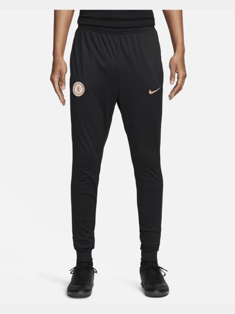 Chelsea FC Strike Nike Men's Dri-FIT Soccer Track Pants