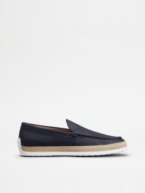 SLIPPER LOAFERS IN LEATHER - BLUE