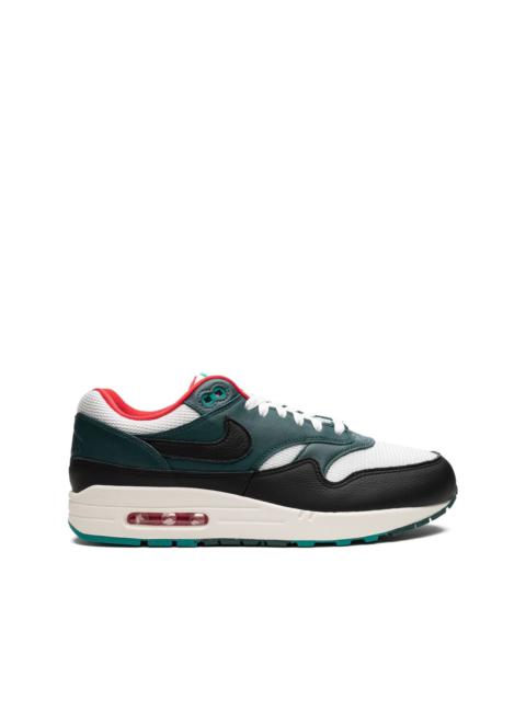 x LeBron James Air Max 1 ''Liverpool" sneakers