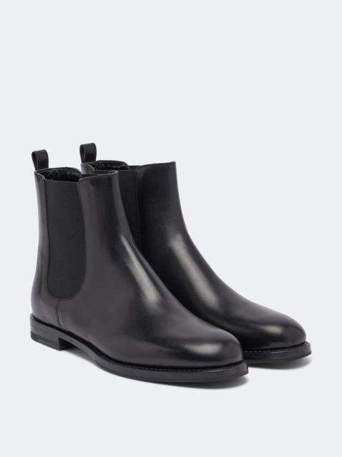 Manolo Blahnik Chelsa leather Chelsea boots
