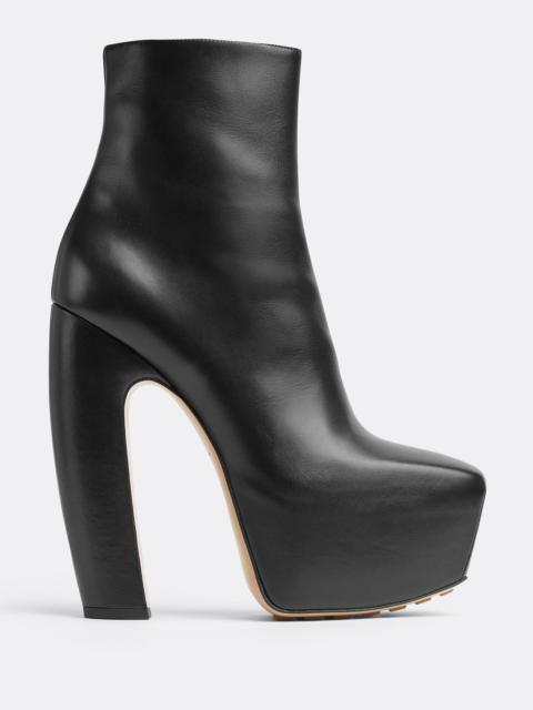 Bottega Veneta mostra ankle boot