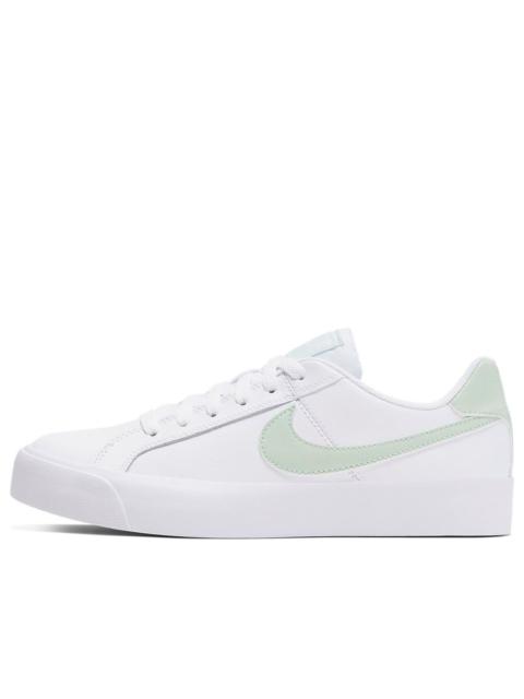 (WMNS) Nike Court Royale White Green AO2810-111