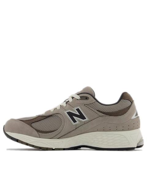 New Balance New Balance 2002R 'Warm Alpaca Light Chalkboard