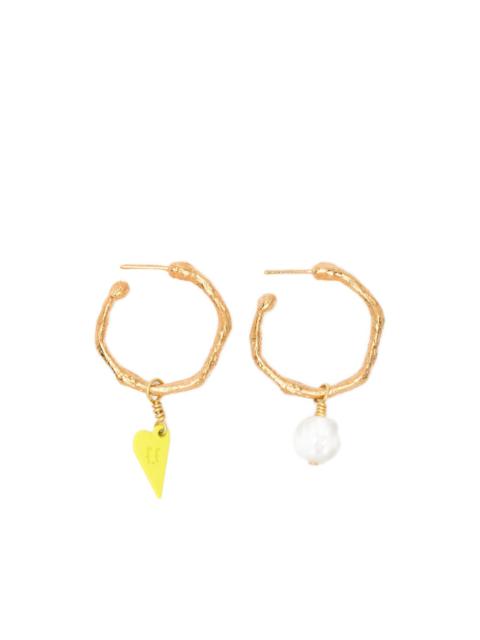 forte_forte heart-charm hoop earrings