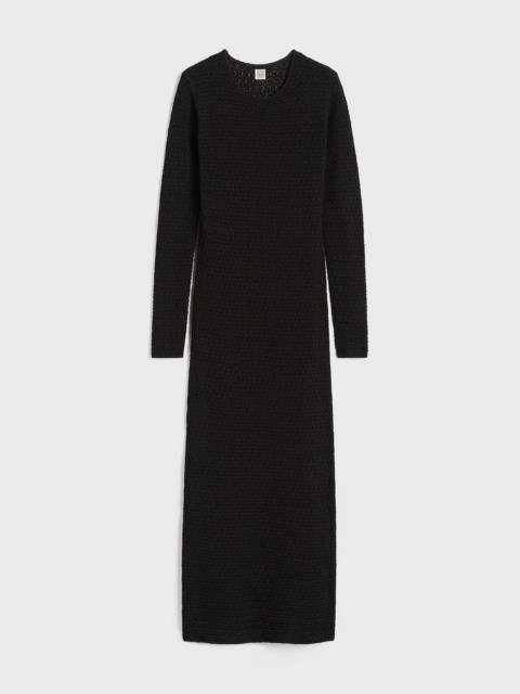Long-sleeve crochet dress black