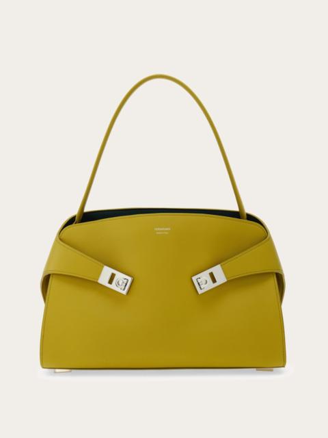 FERRAGAMO Hug soft bicolor shoulder bag (M)