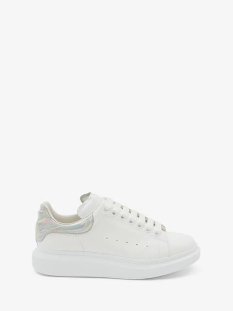 Alexander McQueen Oversized Sneaker in White/silver