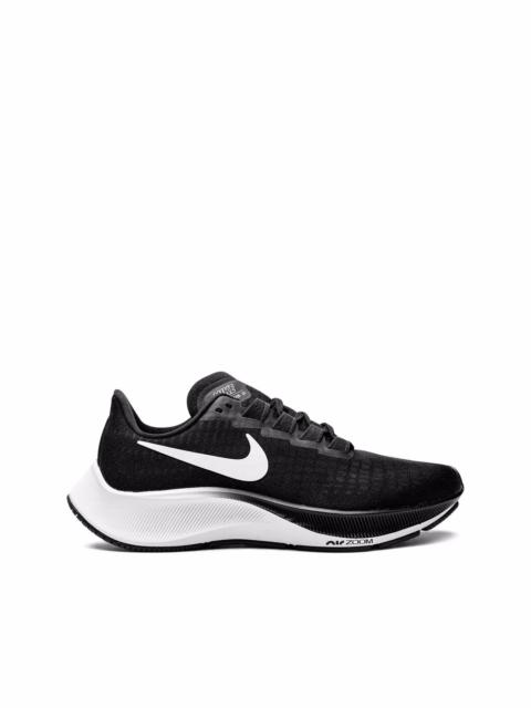 Nike Air Zoom Pegasus 37 sneakers