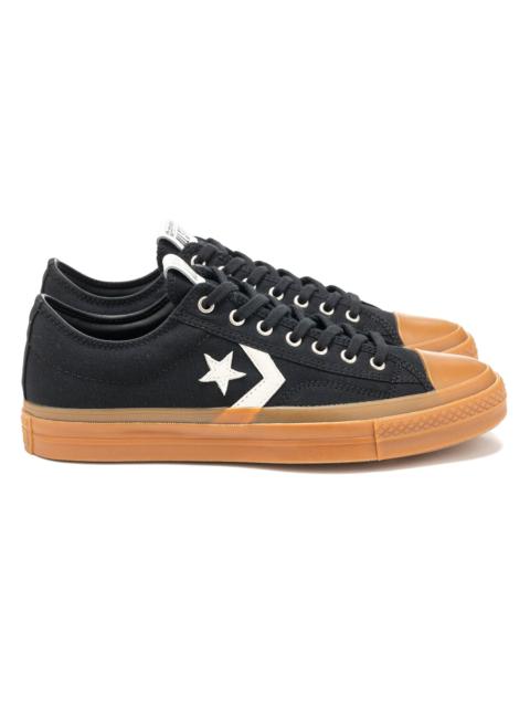 Star Player 76 Black / Vintage White / Gum