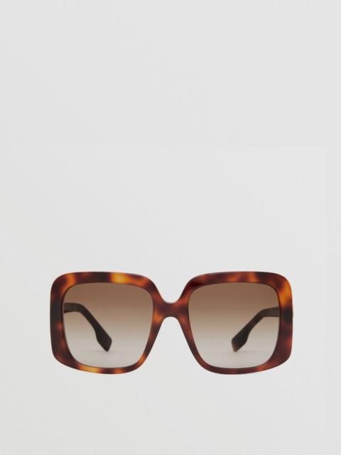 Burberry Hardware Detail Square Frame Sunglasses
