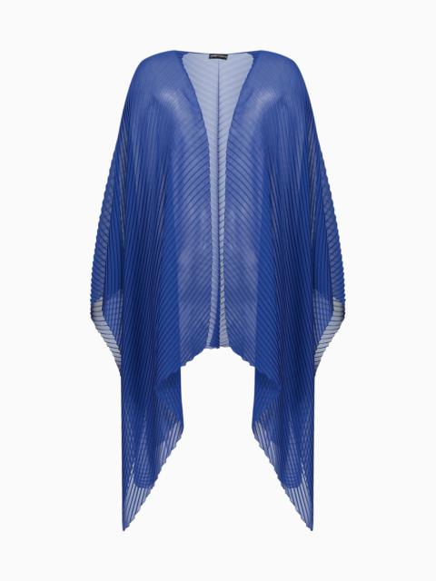 Cape in pleated fabric