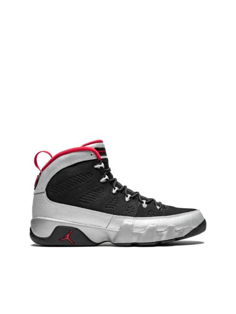 Air Jordan  9 retro sneakers