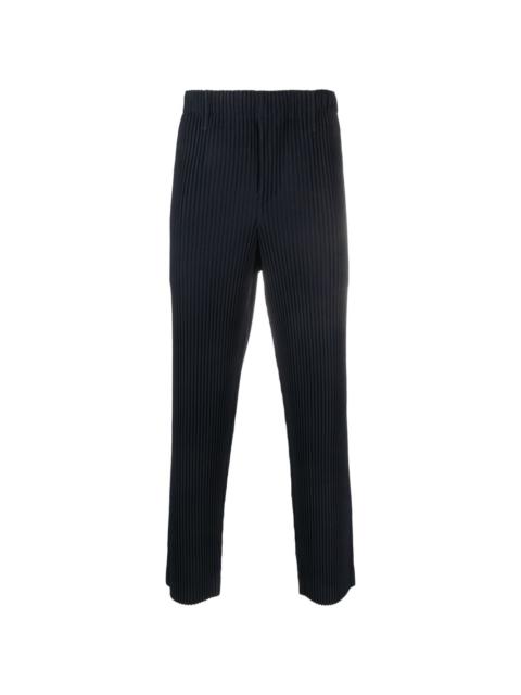 straight-leg pleated trousers