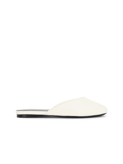 JUDE Date Flat