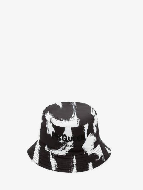 Mcqueen Graffiti Bucket Hat in Black/ivory