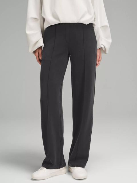 Softstreme Pintuck Mid-Rise Pant *Short