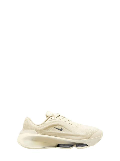 Versair Training Shoe in Coconut Milk/Grey/Sail