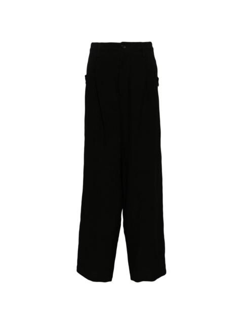 mid-rise loose-fit trousers
