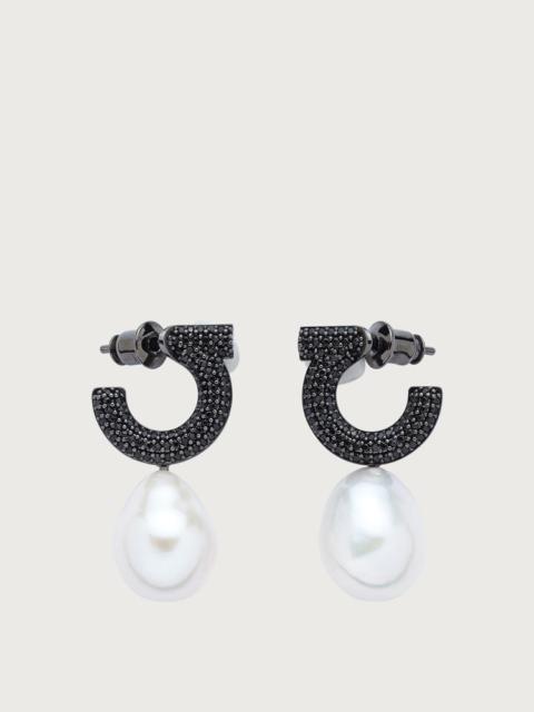 FERRAGAMO GANCINI EARRINGS WITH BAROQUE PEARL