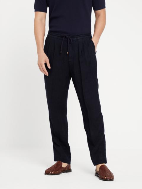 Garment-dyed leisure fit trousers in linen gabardine with drawstring and double pleats