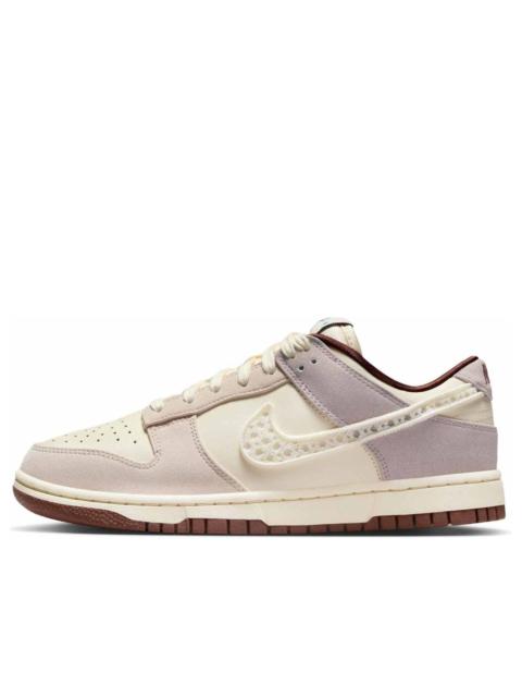 Nike (WMNS) Nike Dunk Low 'Crochet Swoosh' IH7353-010