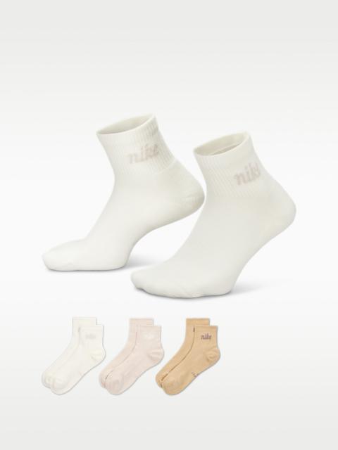 Nike Nike Everyday Elevated Ankle Socks (3 Pairs)