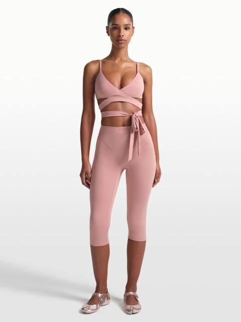 NikeSKIMS Matte Women's V-Panel 17" Cropped Leggings