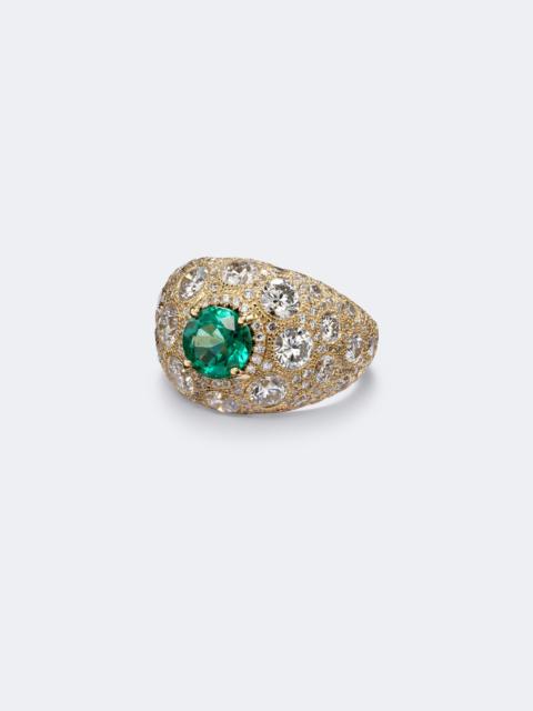 SUZANNE KALAN 18kt gold ring with diamonds and emerald