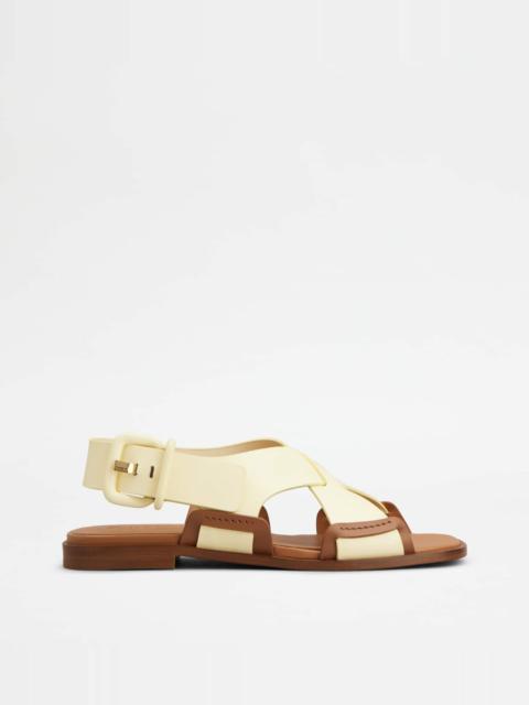 Tod's SANDALS IN LEATHER - YELLOW