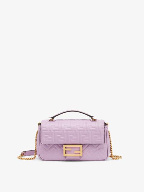 FENDI Medium Baguette bag with chain made of lilac soft nappa leather with a 3D texture FF motif. Decorate