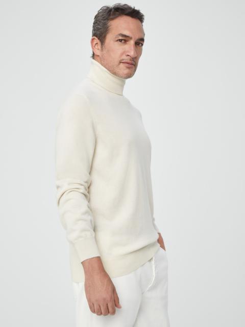 Cashmere turtleneck sweater