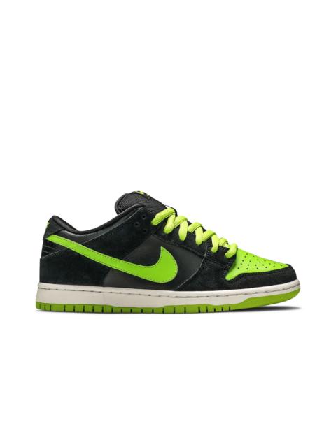 Dunk Low Pro SB 'Neon J-Pack'