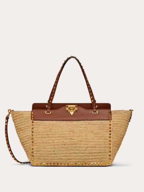 Medium Rockstud Bag in Crochet Raffia